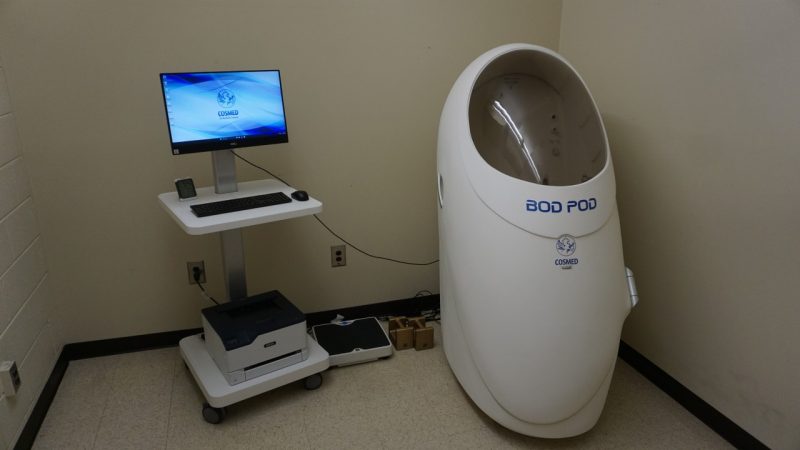 Image of the Cosmed BOD POD medical device in the Granata Lab.